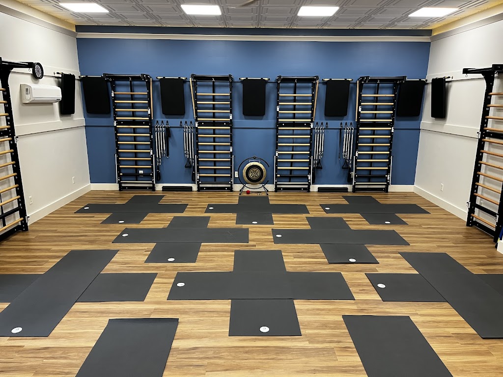  PRAJNA pilates | yoga | beyond