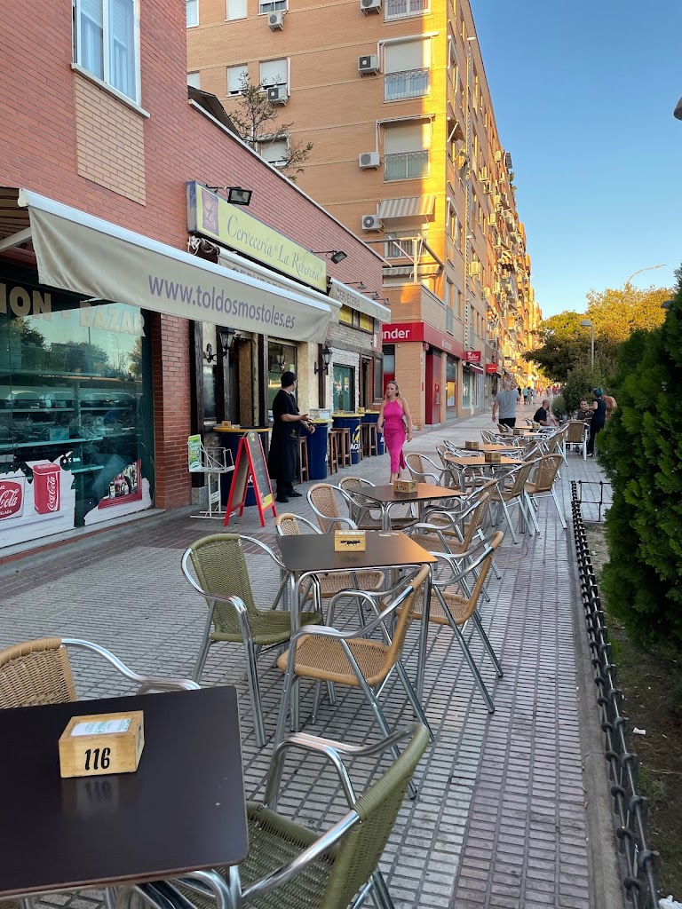 Restaurante La Riberena — Ambiente