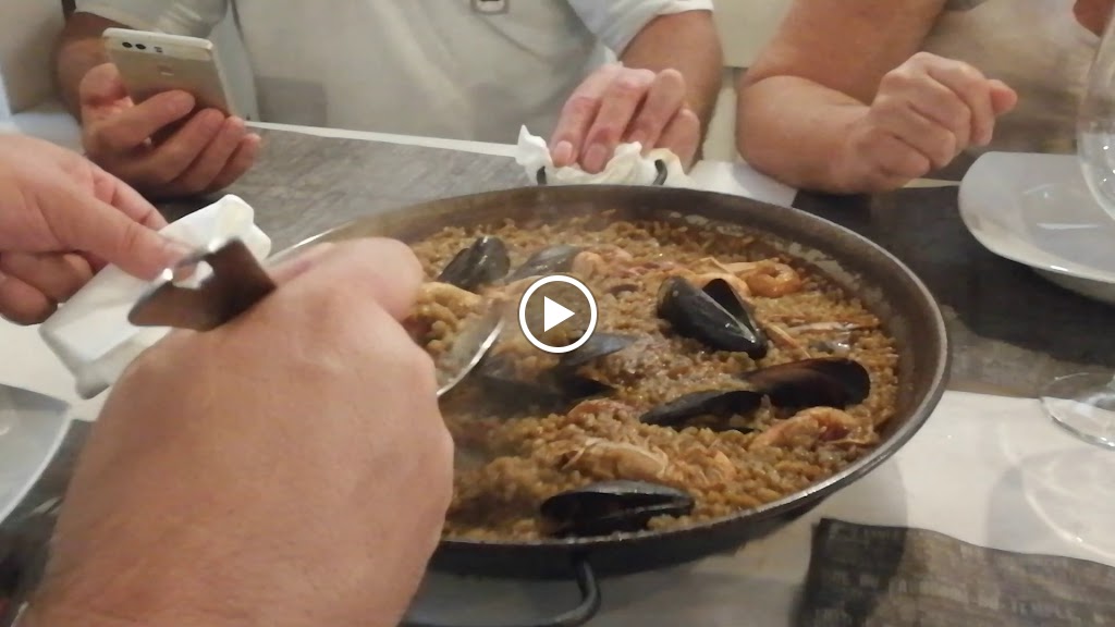 Restaurant El Peix Grillat pineda de mar — Videos
