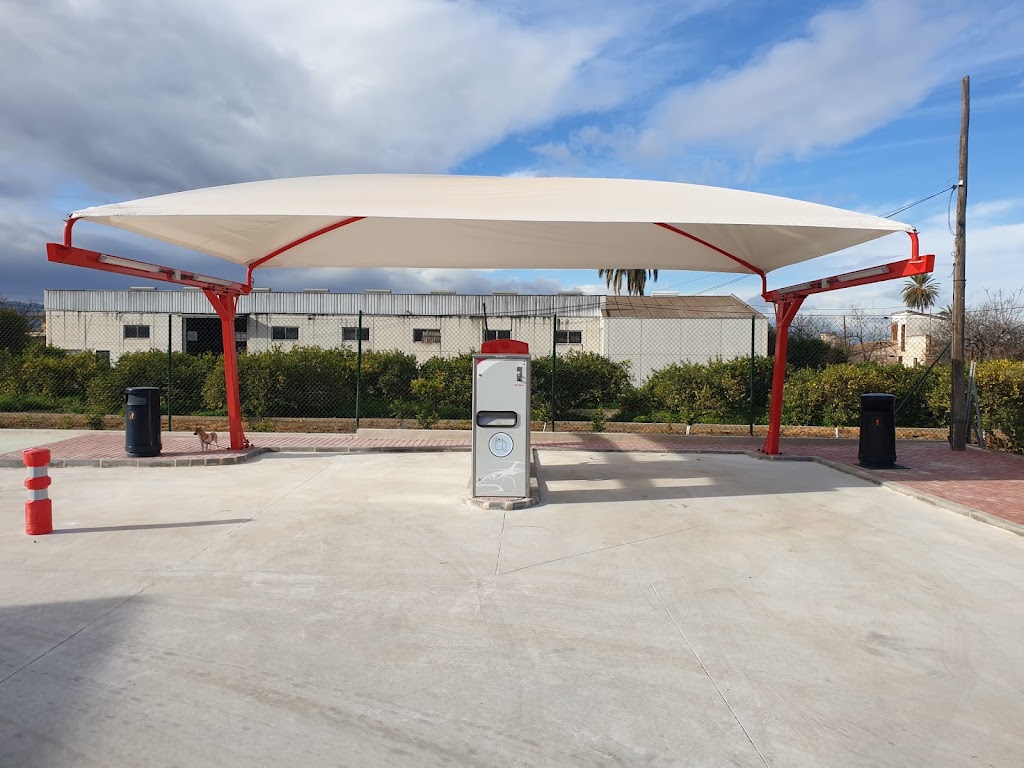 Para y Sigue — Estacion de servicio