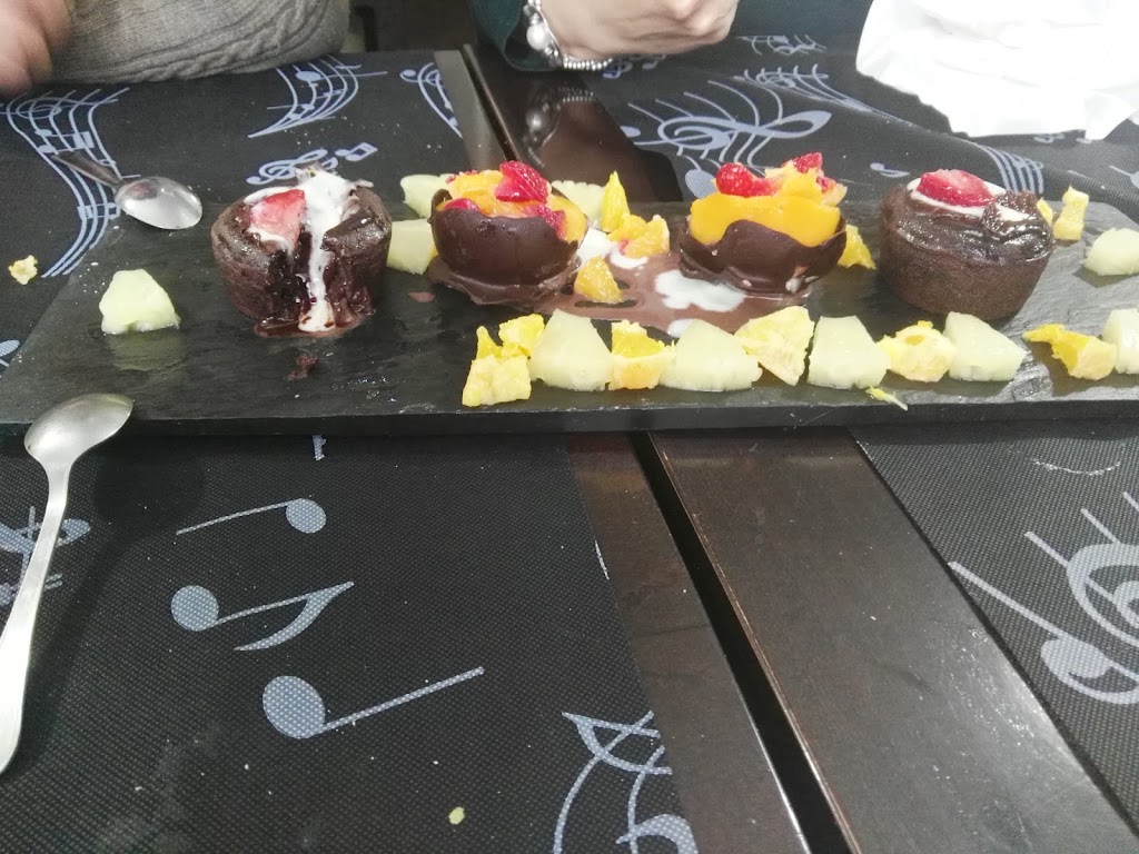 Bar La Taska — Comida y bebida