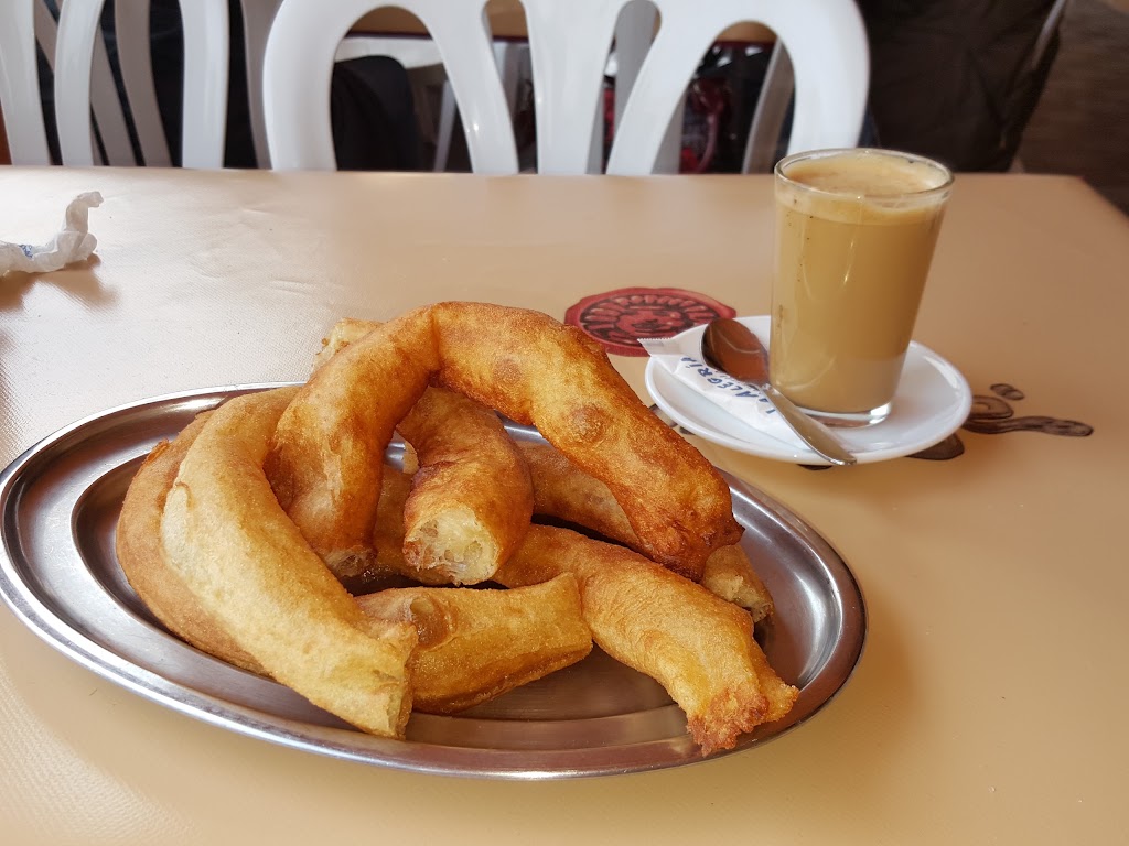 Bar Alegria — Comida y bebida