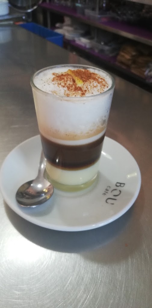 Cantina Estacio — Comida y bebida