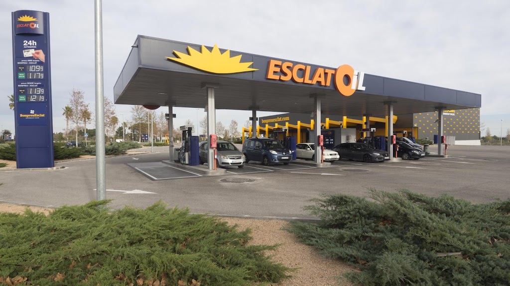 Esclatoil — Exterior