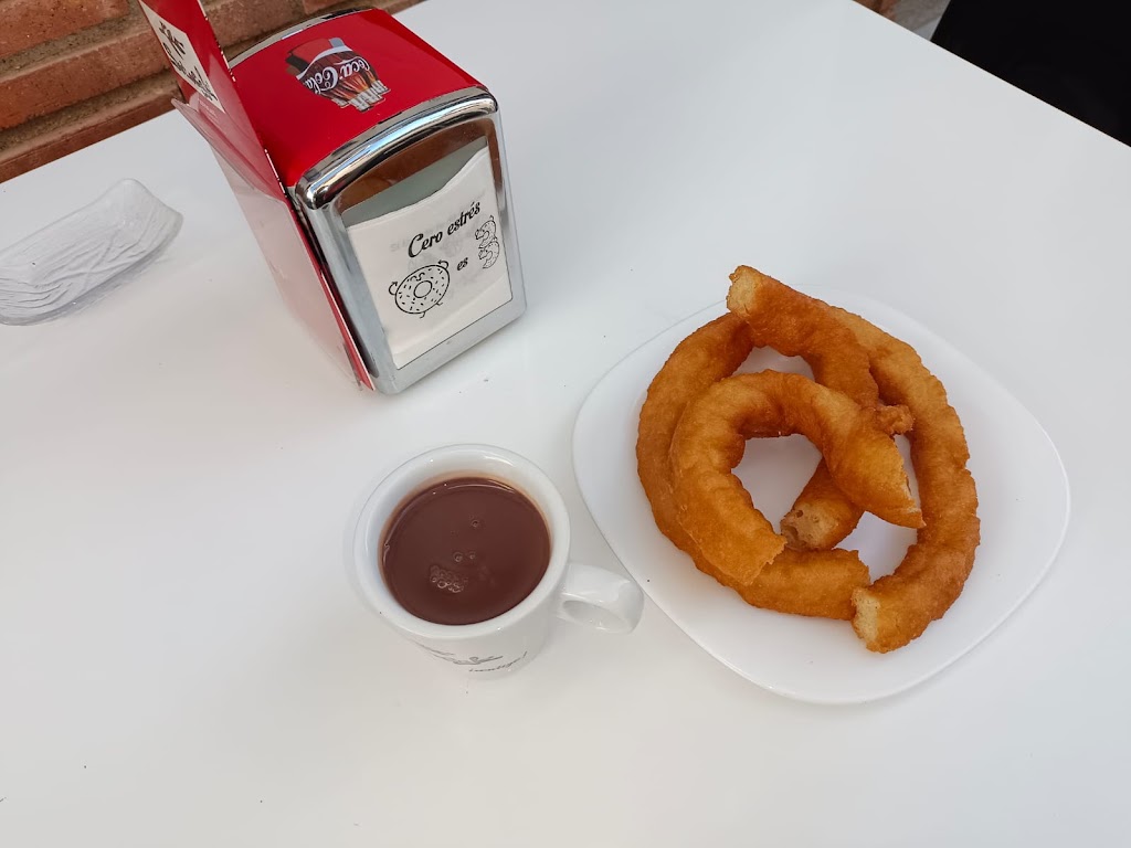cafeteria churreria el jardin — Comida y bebida
