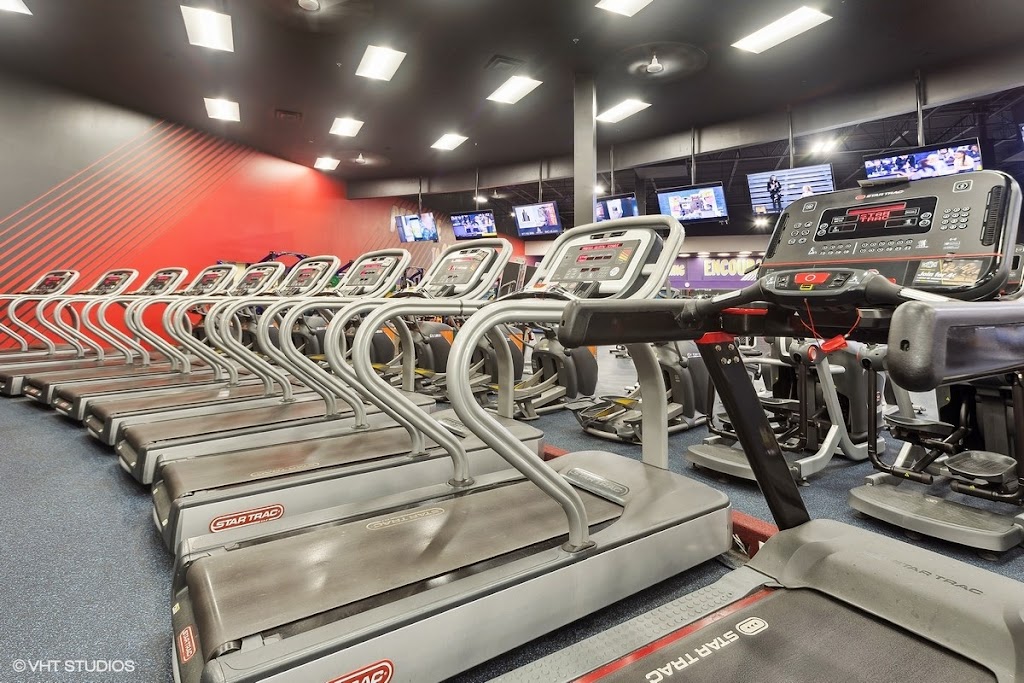  Crunch Fitness - Bloomingdale