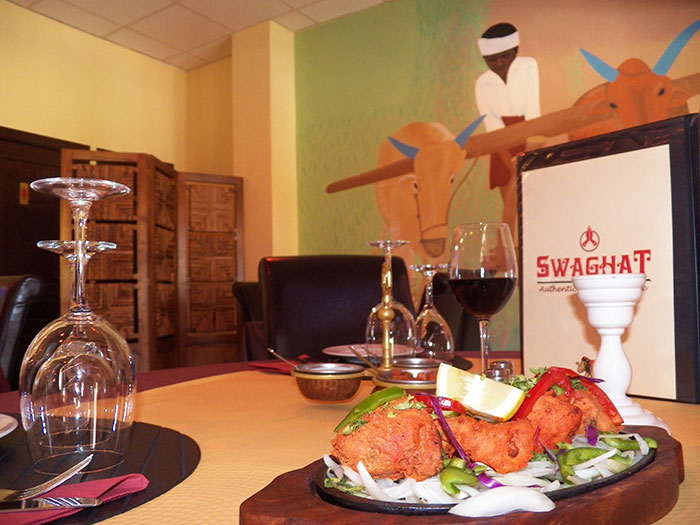 Kashmiri Mijas. Indian Restaurant Mijas — Comida y bebida