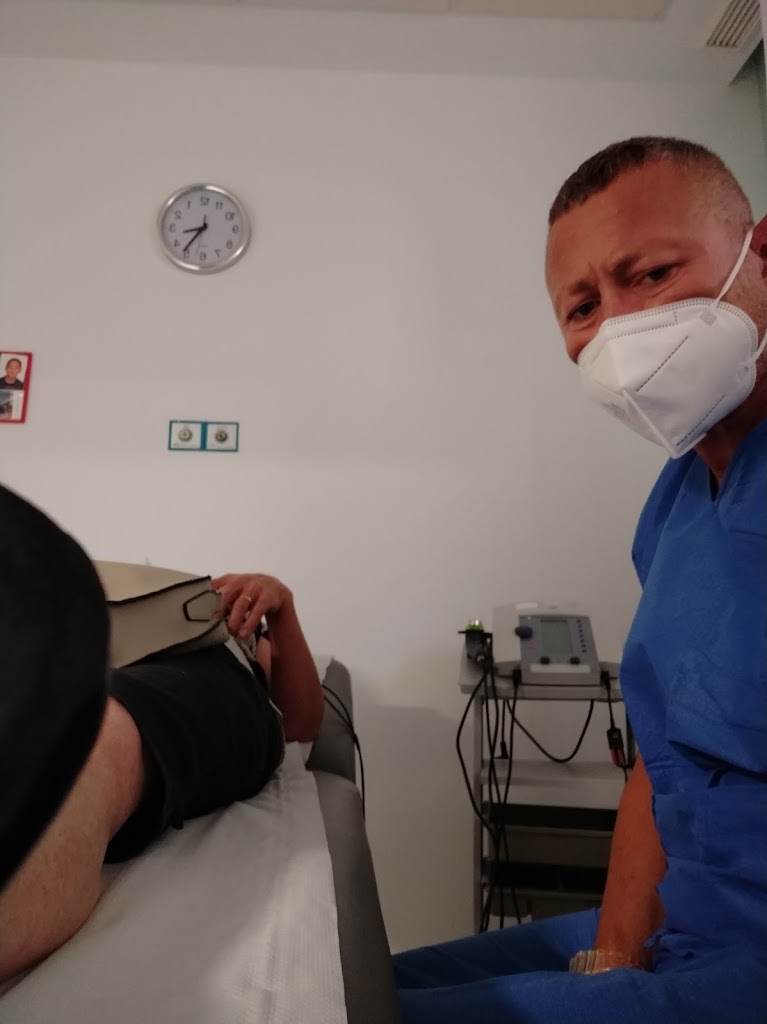 CLINICA FISIOTERAPIA CESPEDES — Del propietario