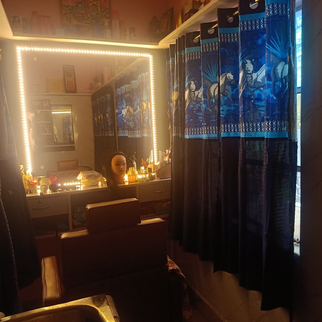 Sumi Glamour World Parlour