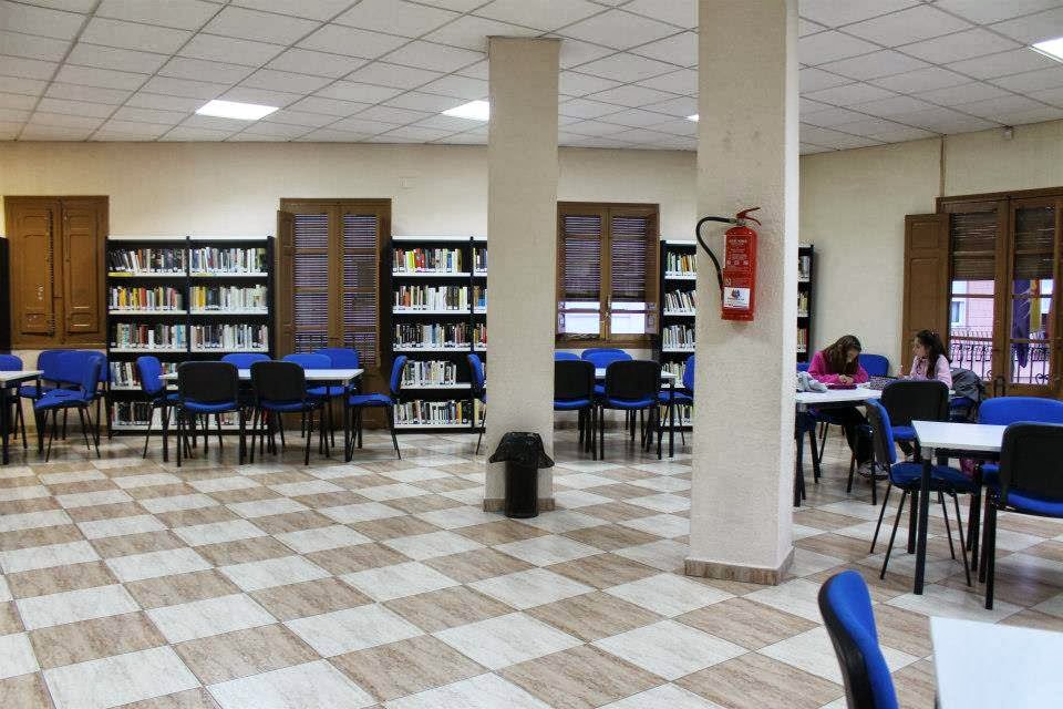 Biblioteca Josep Piera Beniopa (Gandia)