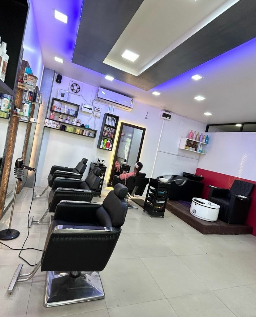 Jess Premium Unisex Salon