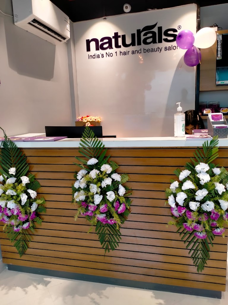 Naturals Salon