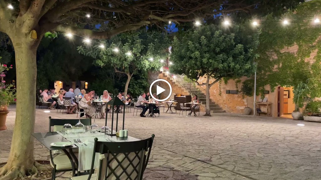 Es Mercat — Videos
