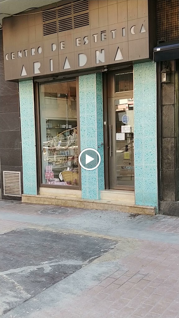 Salon De Belleza Ariadna — Exterior
