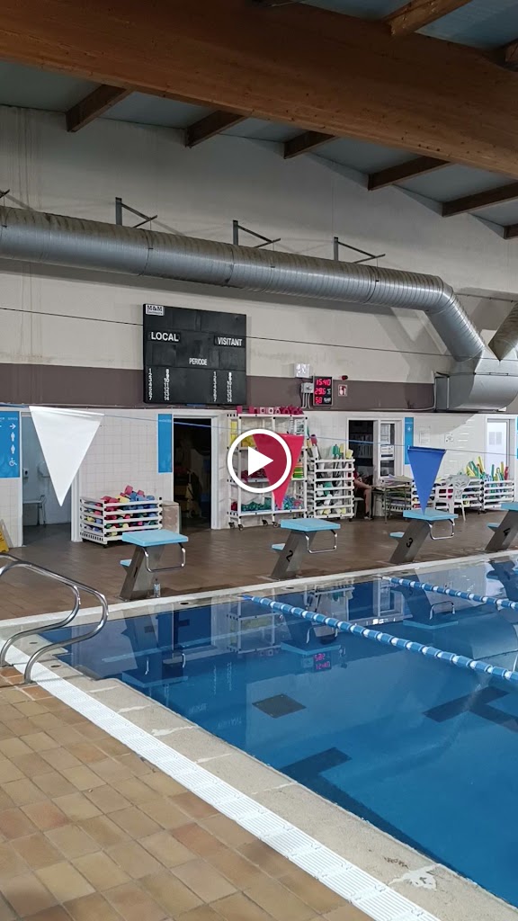 Piscinas Municipales de Figueres — Piscina