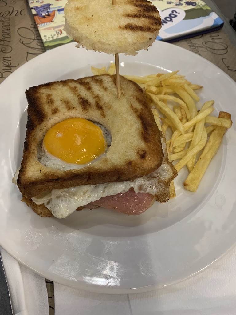 Bar Olite — Comida y bebida