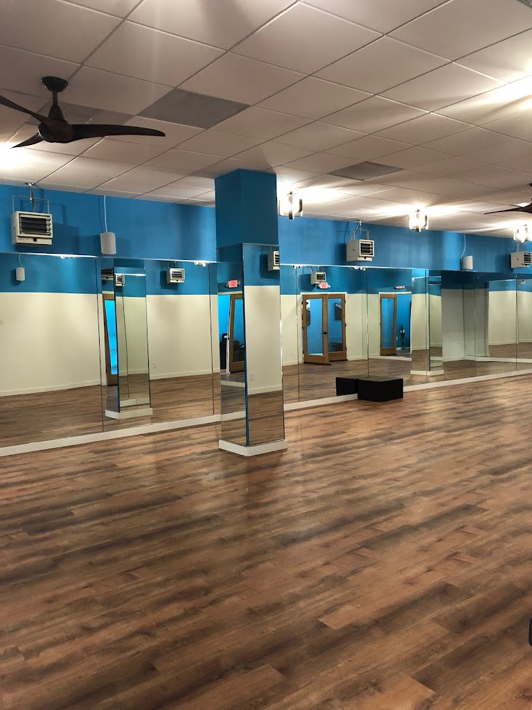  Hot Yoga Plus Seacliff