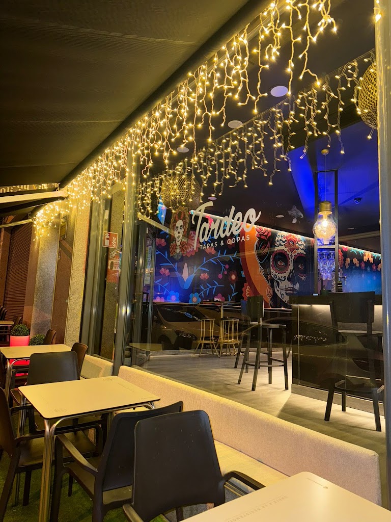 Tardeo - Tapas y Copas