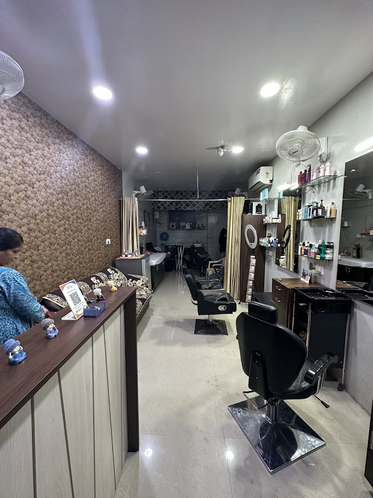 Lavanya Beauty Parlour