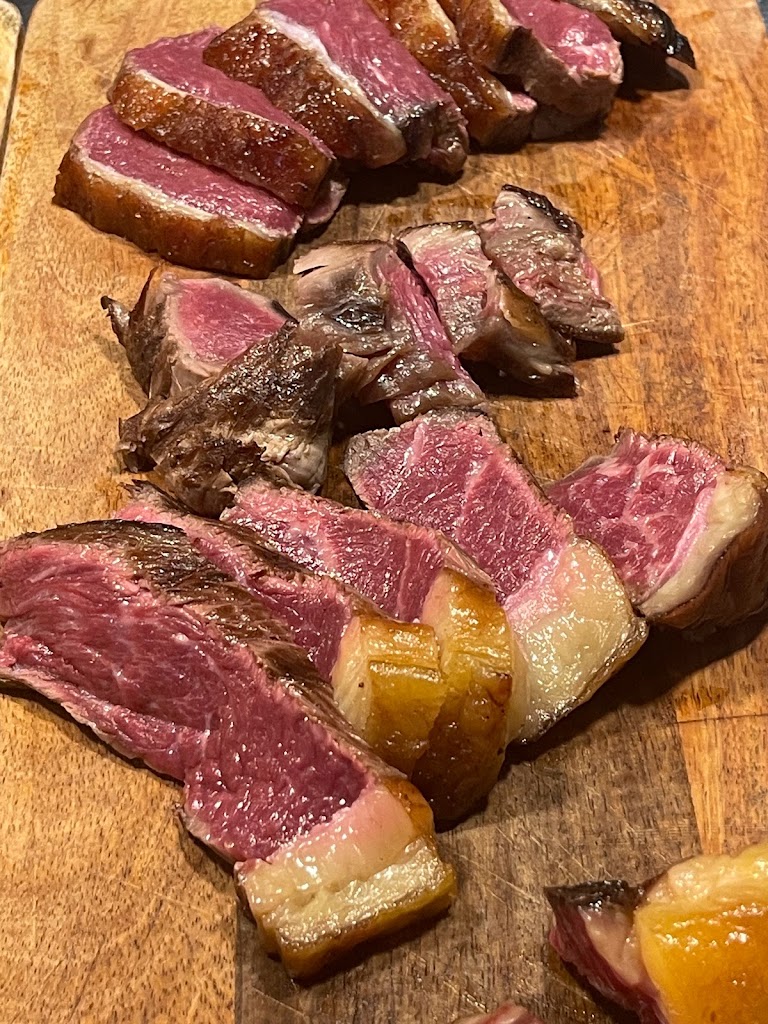 Matadero Asador — Comida y bebida