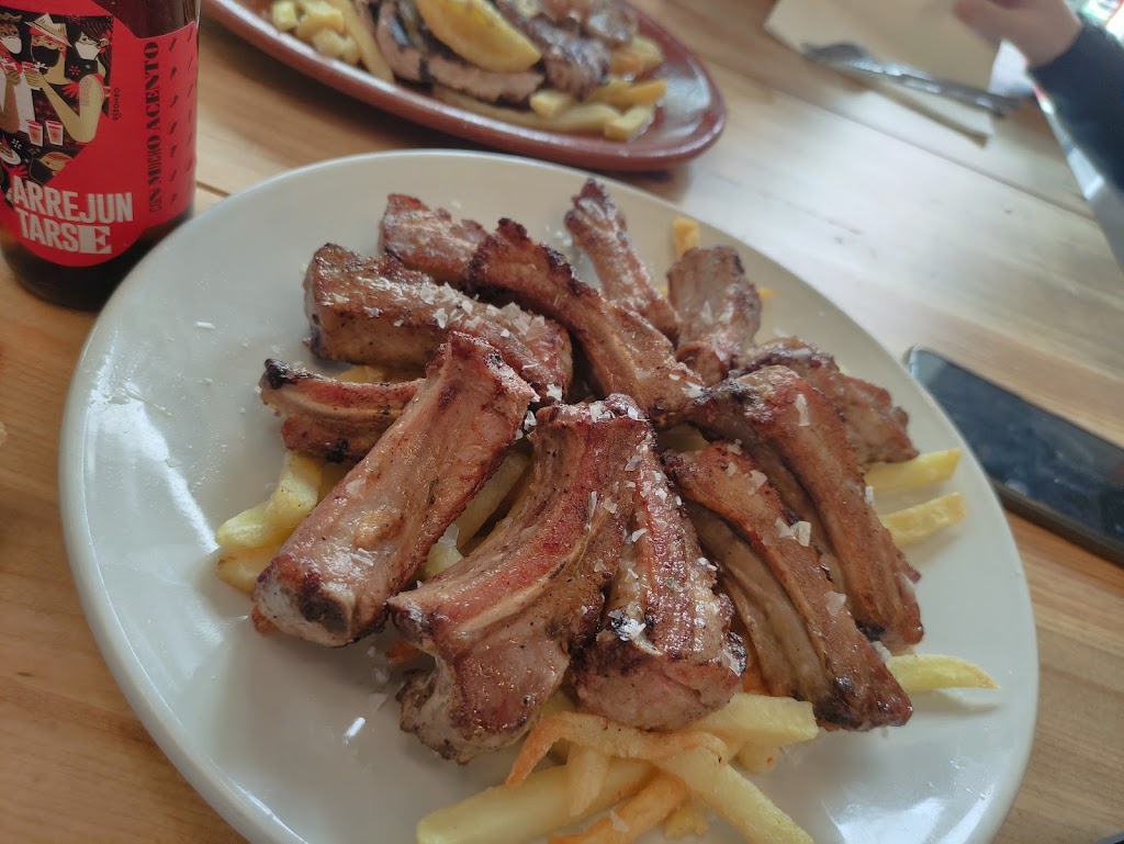 RESTAURANTE BORA BORA II* CARNES A LA BRASA — Papas fritas