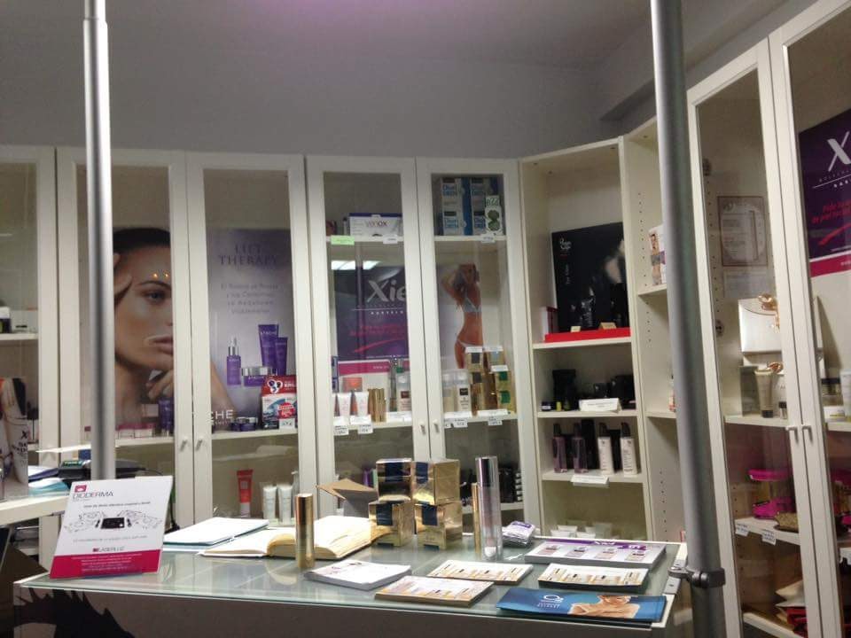 Bienestar y Belleza Pepi Rayos U.V.A Alcaniz — Interior