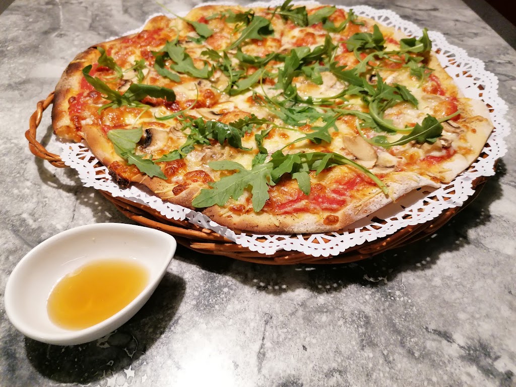 Pizzeria Mollarri — Pizza