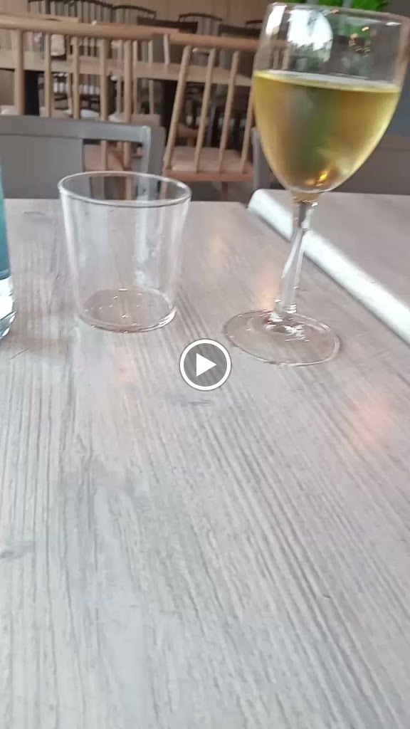 Hera Anna Bar Restaurante — Comida y bebida