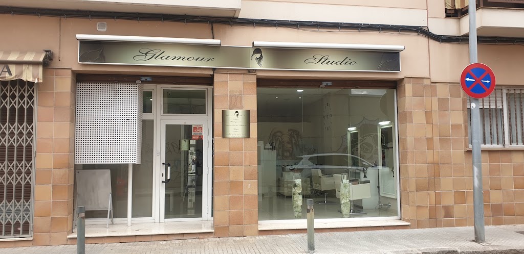 Glamour Studio — Exterior