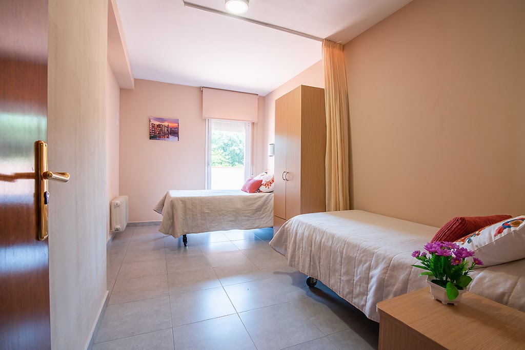 Residencia geriatrica La Vostra Llar Les Oliveres — Habitaciones