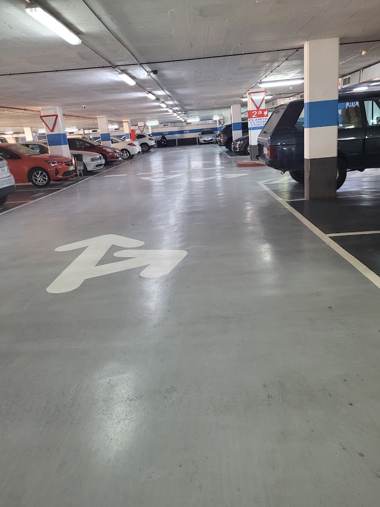 Parking Plaza Antoni Mateu