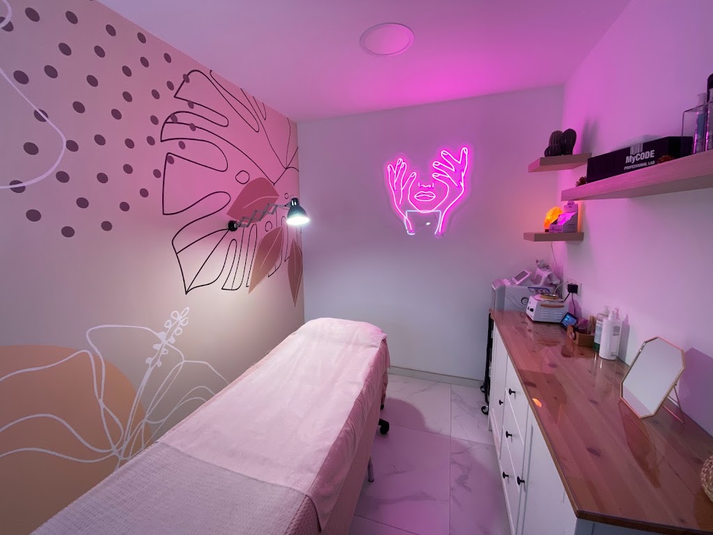 Beauty Studio By La Chica De Las Cejas | Centro de estetica avanzada — Del propietario
