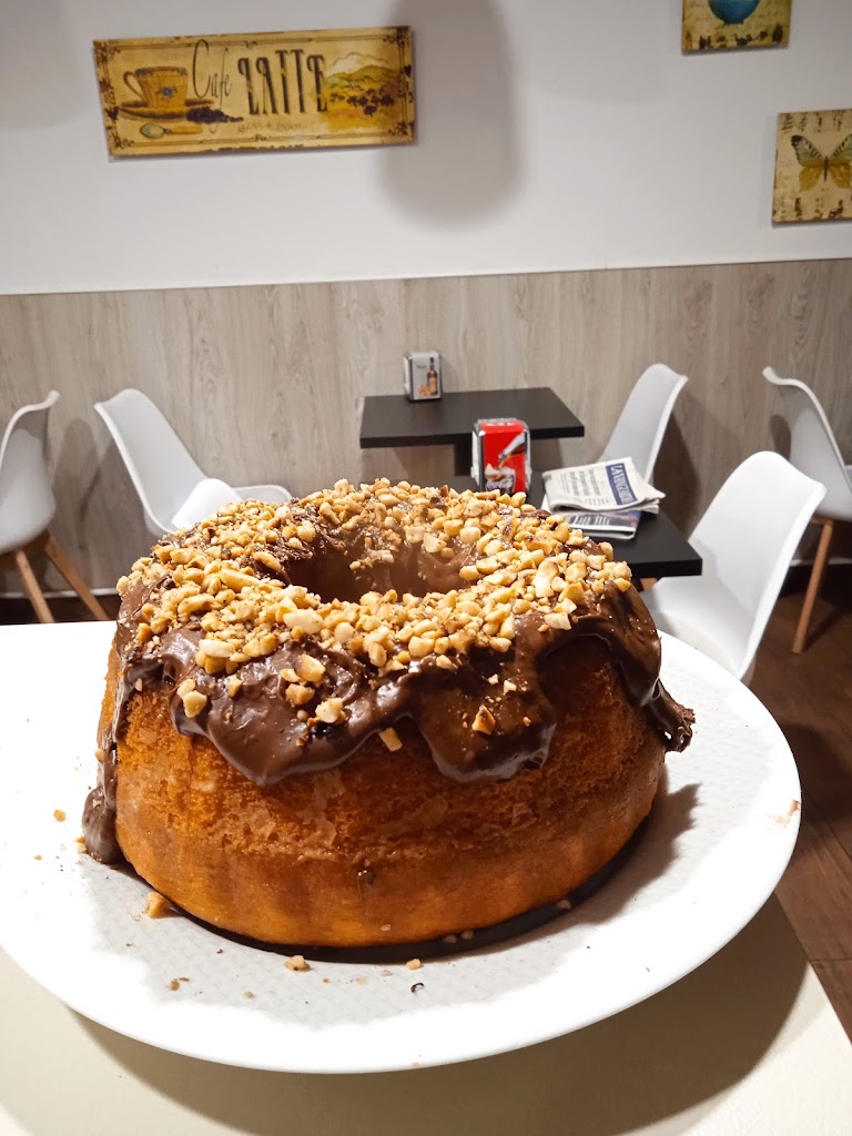 Cafeteria Chiqui Walter — Comida y bebida
