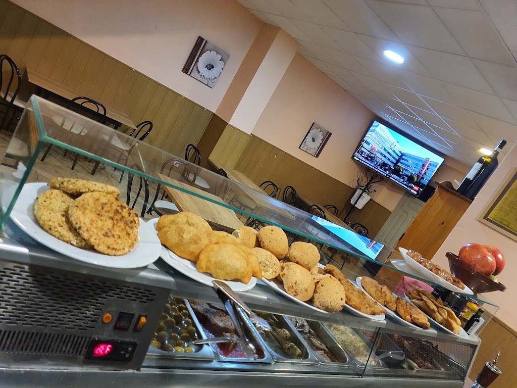 Bar La Noria — Comida y bebida