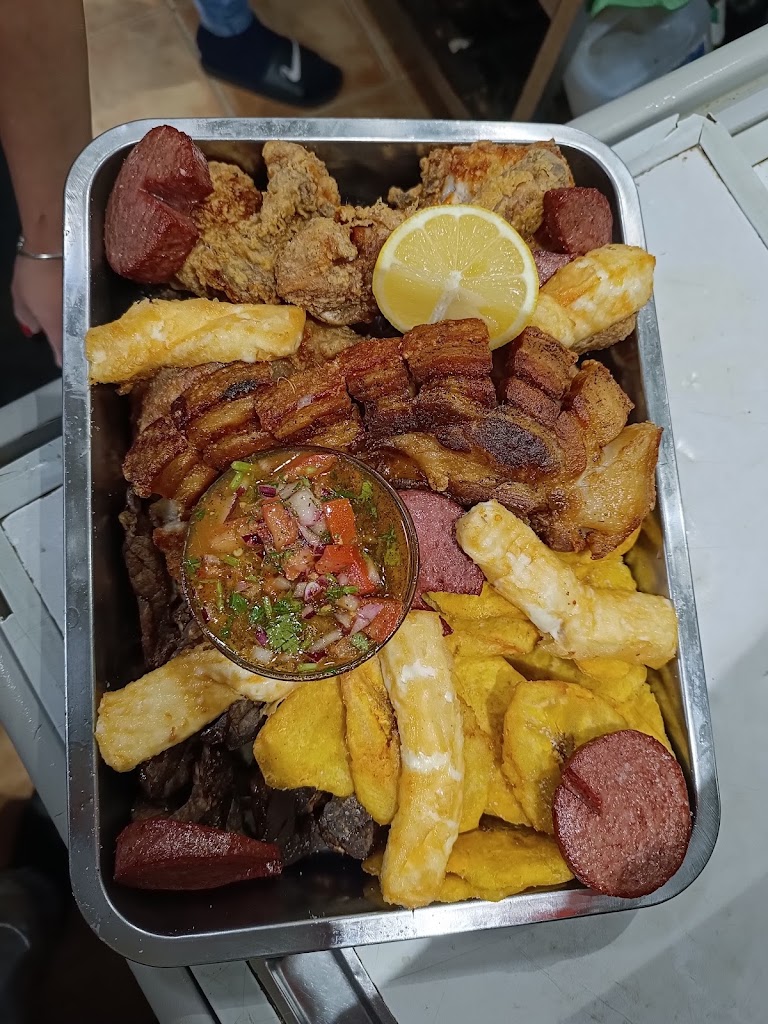 Restaurante Meson La Union — Comida y bebida