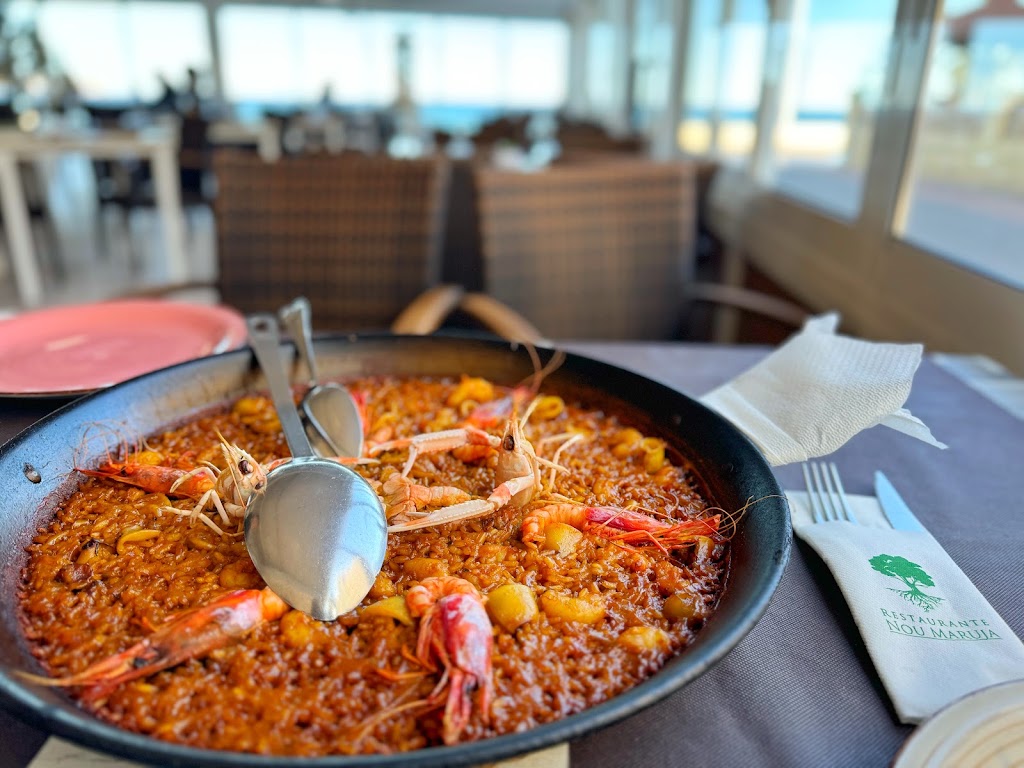 RESTAURANTE- NOU MARUJA. — Comida y bebida