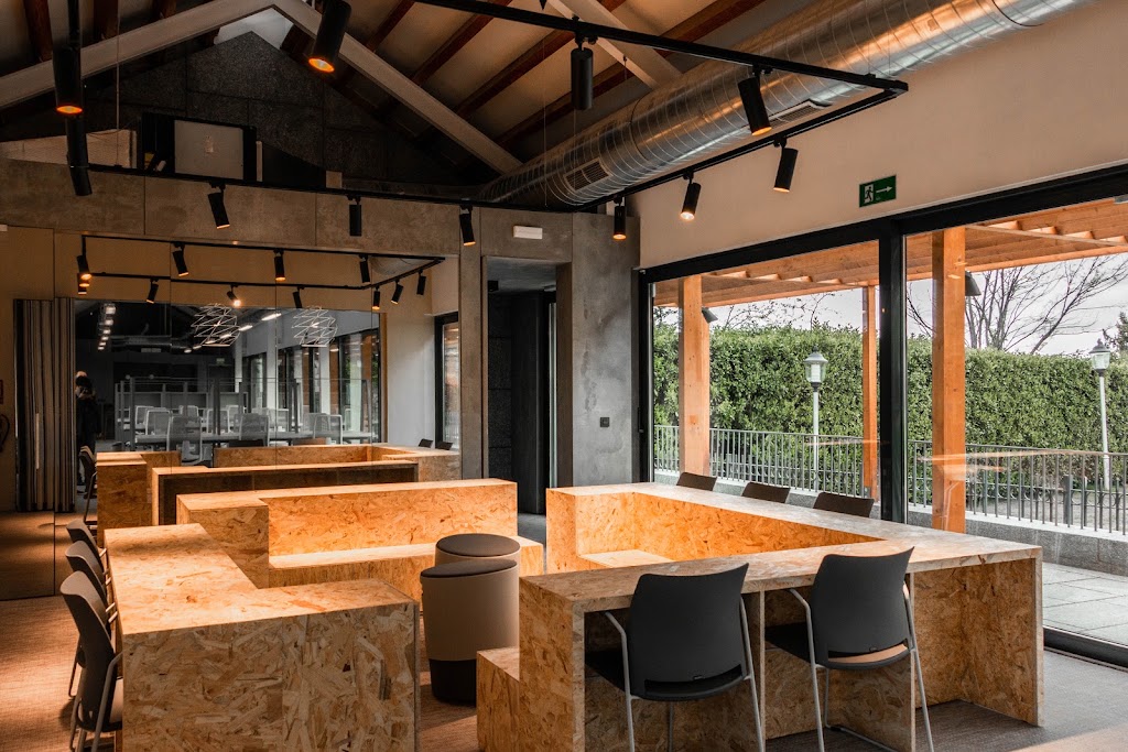 Coworking Municipal San Lorenzo de El Escorial — Del propietario
