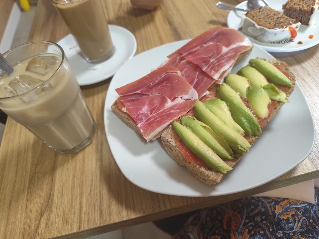 La Sonrisa — Cafe