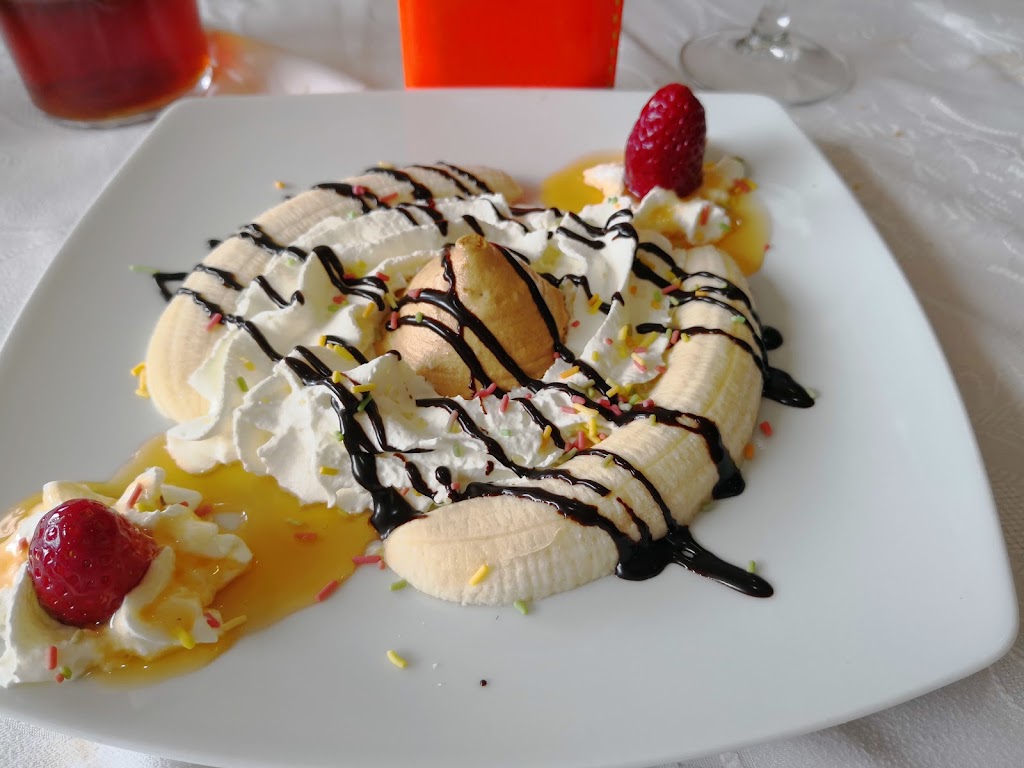 Cafeteria Restaurante Rio — Comida y bebida