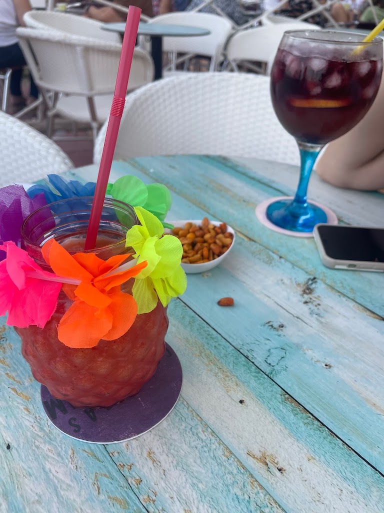 Cocteleria El Coco Loco — Comida y bebida
