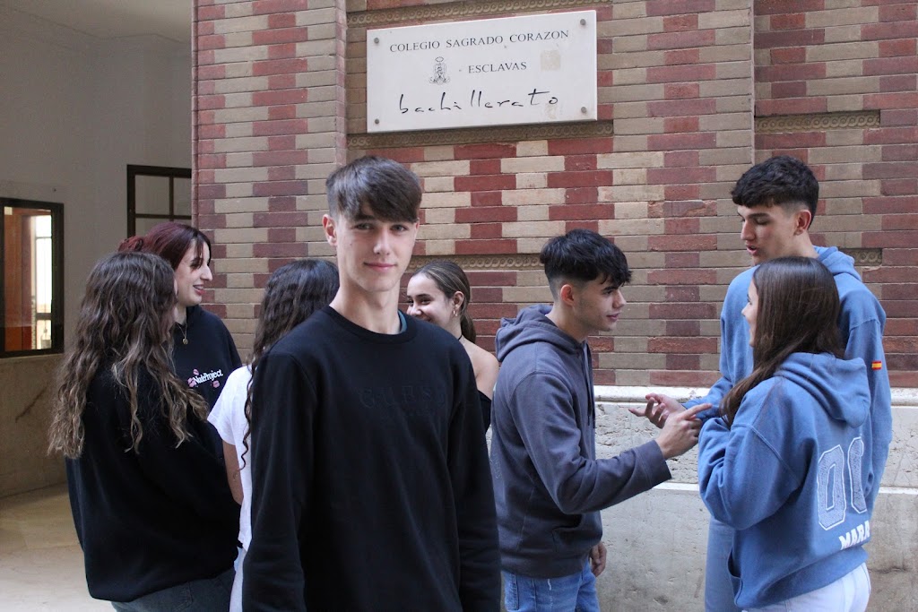 Colegio Sagrado Corazon Bachillerato - Fundacion Spinola