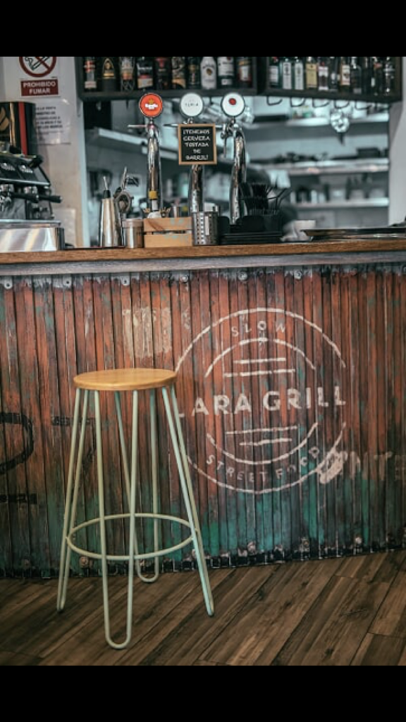 Lara Grill | Muntaner — Ambiente