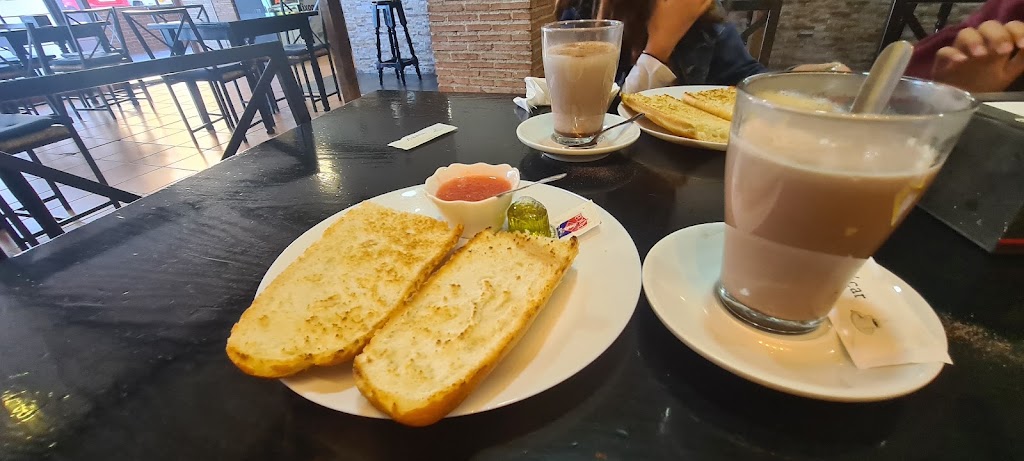 Cafeteria Orfeo Tapas — Comida y bebida