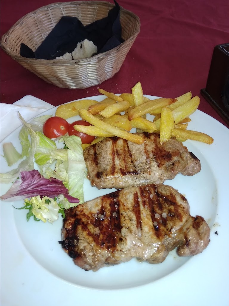 Asador la Talla — Comida y bebida