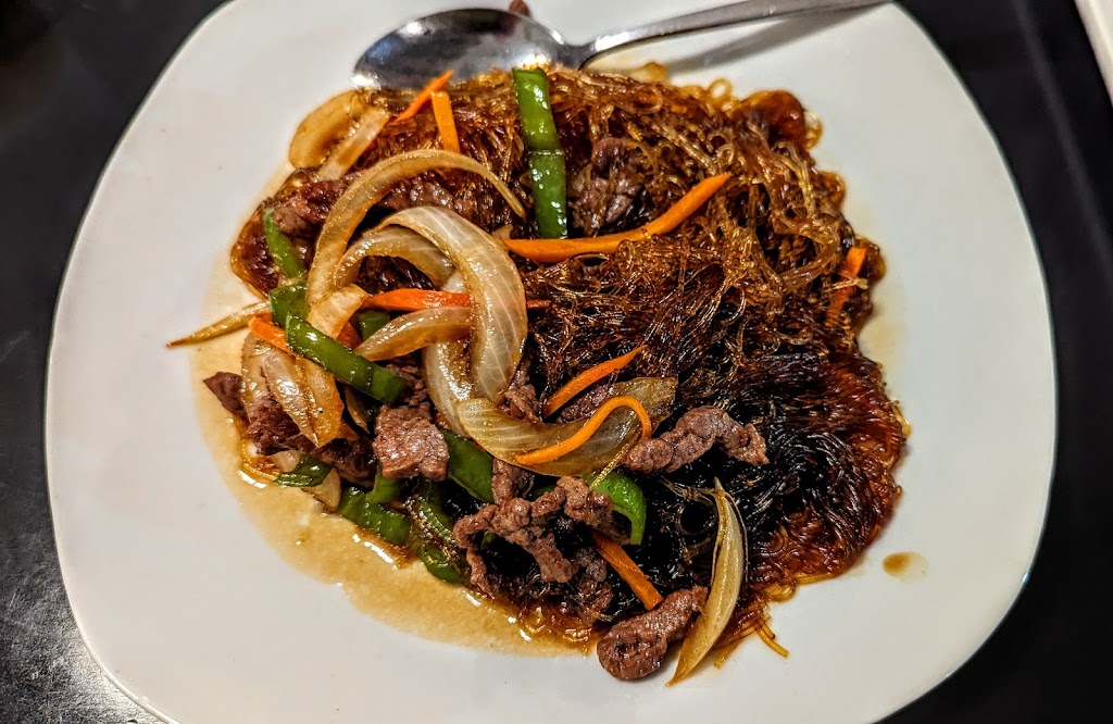 Restaurante Asiatico GH — Comida y bebida