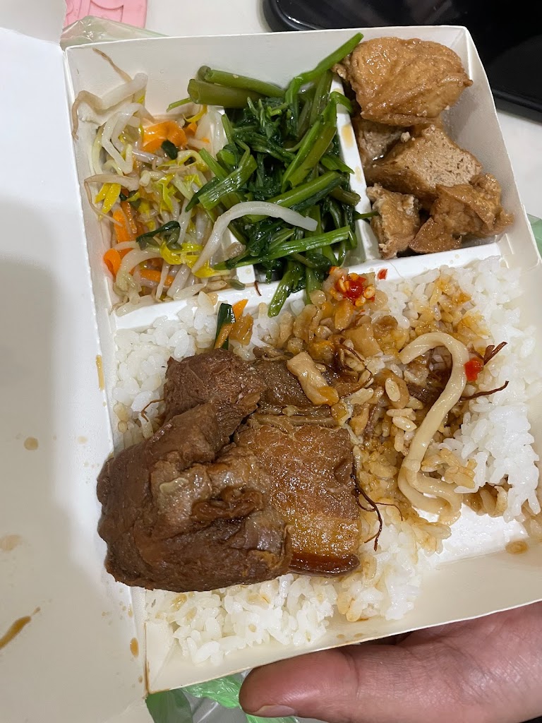 老鄧牛肉麵 的照片