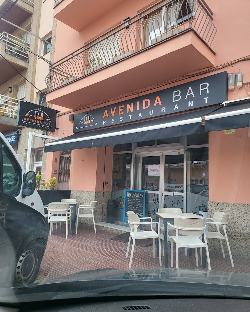 Avenida Bar