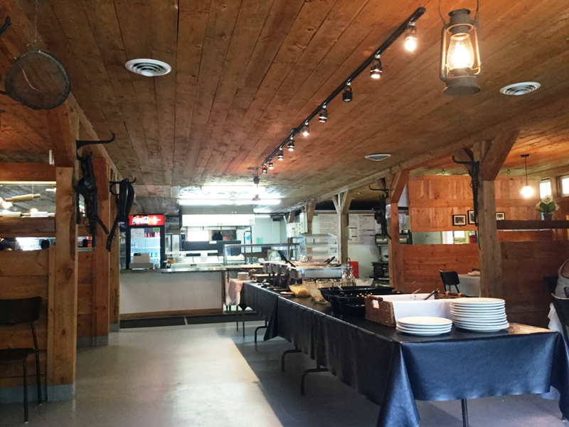 Livery Barn Restaurant in Steinbach