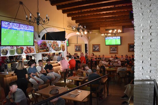 Masia 1952 Sports Bar — Mas recientes