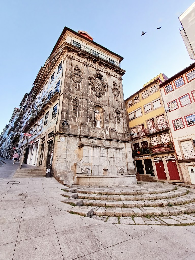Fuente Monumental de la Ribeira